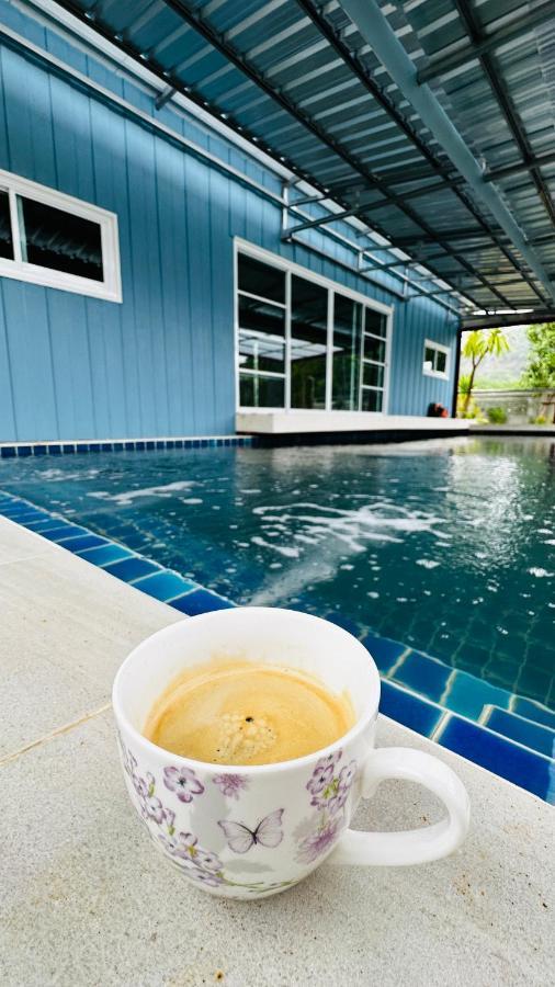 Mana Pool House Bed and Breakfast Chiang Rai Exterior foto