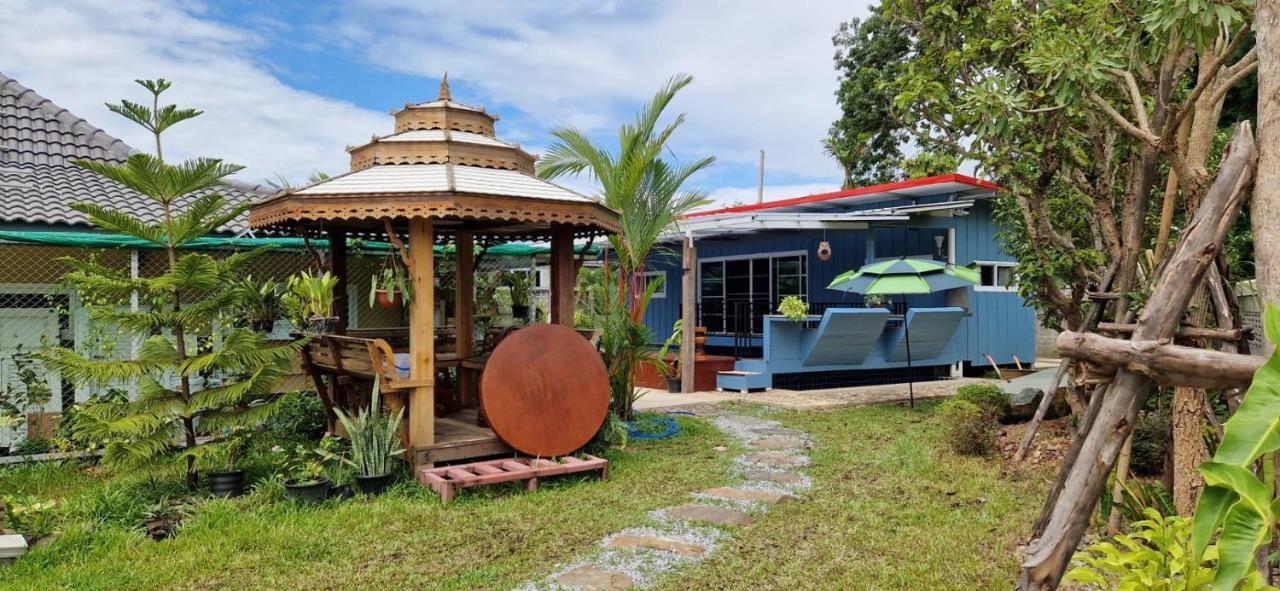 Mana Pool House Bed and Breakfast Chiang Rai Exterior foto